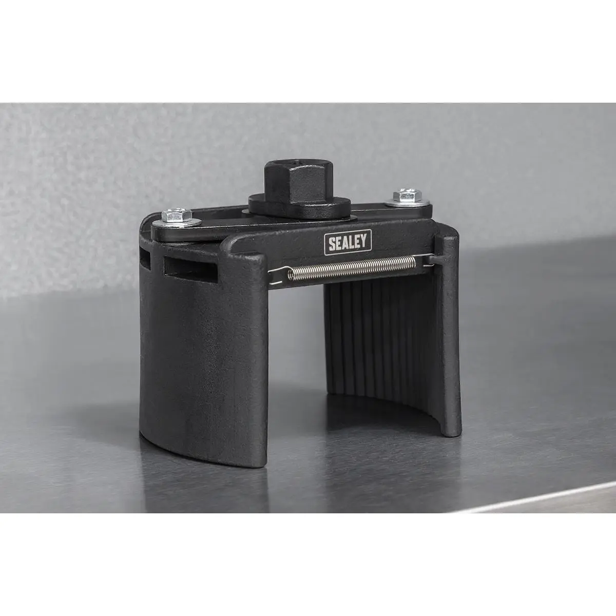 Sealey Adjustable Oil Filter Wrench 1/2"Sq Drive 100-140mm Capacity - Image 3