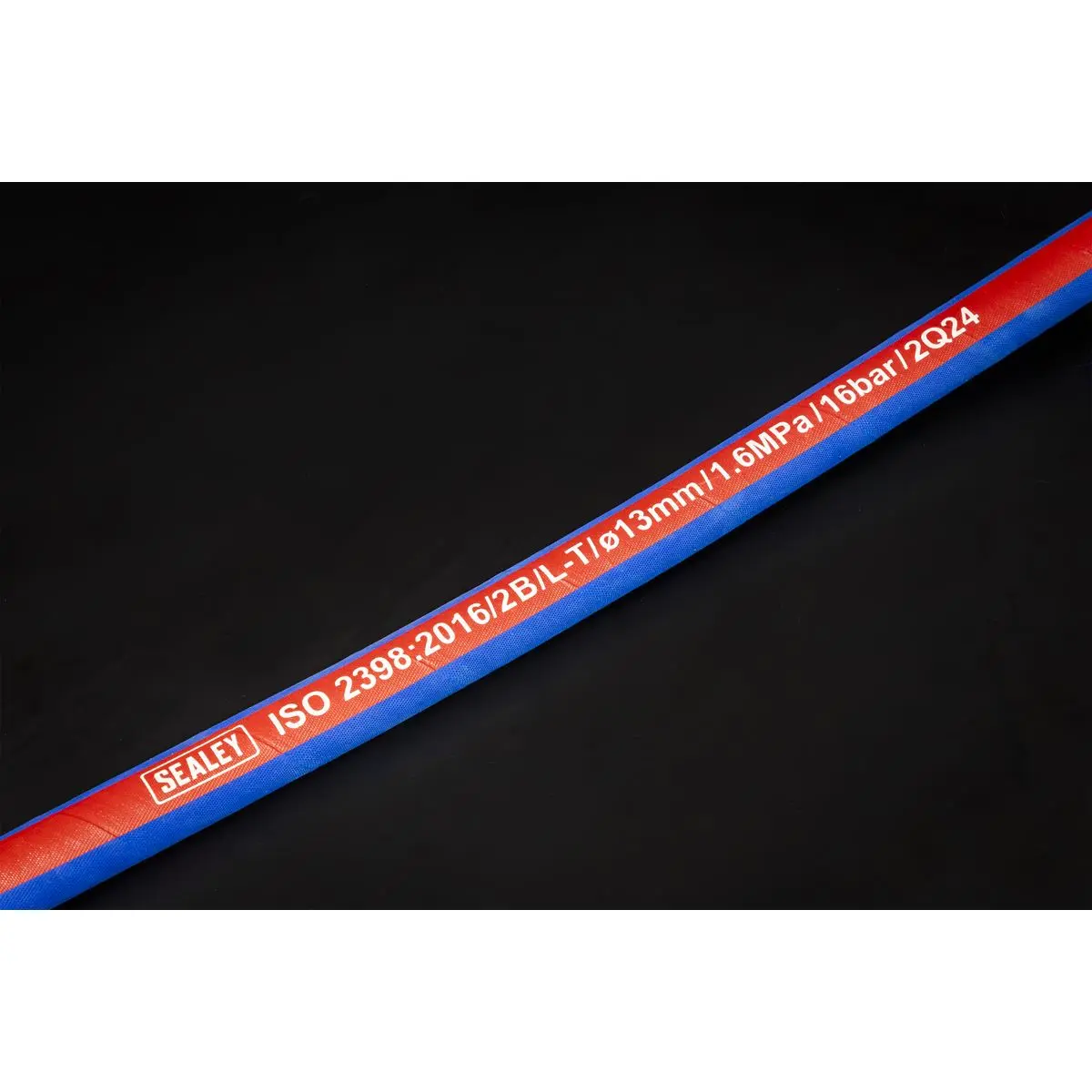 Sealey Air Hose 10m x Ø13mm with 1/2"BSP Unions Extra-Heavy-Duty - Image 4