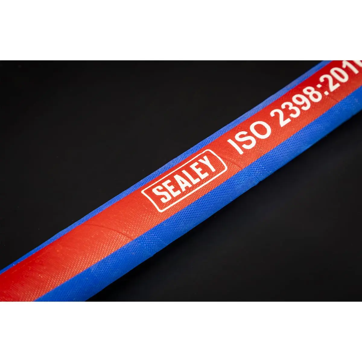 Sealey Air Hose 20m x Ø13mm with 1/2"BSP Unions Extra-Heavy-Duty - Image 7
