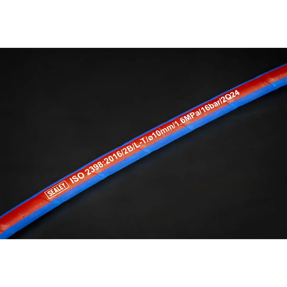Sealey Extra-Heavy-Duty Air Hose with 1/4"BSP Unions 30m x 10mm - Image 3