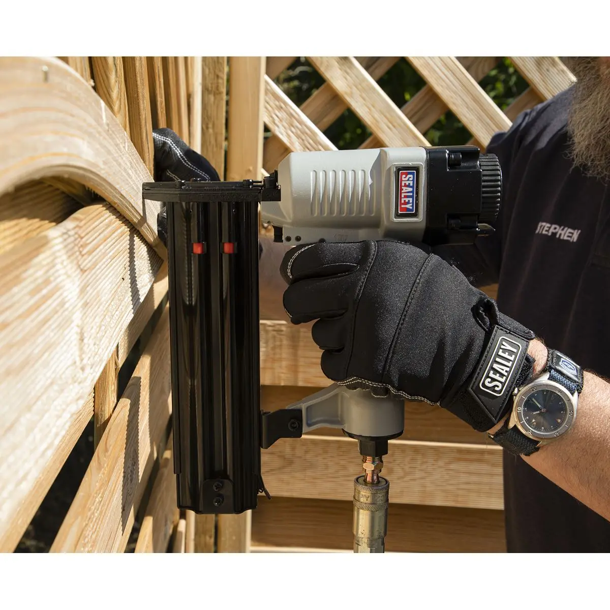 Sealey Air Nail Gun 15-50mm Capacity 1/4" BSP 18 Gauge Brad Nailer - Image 9