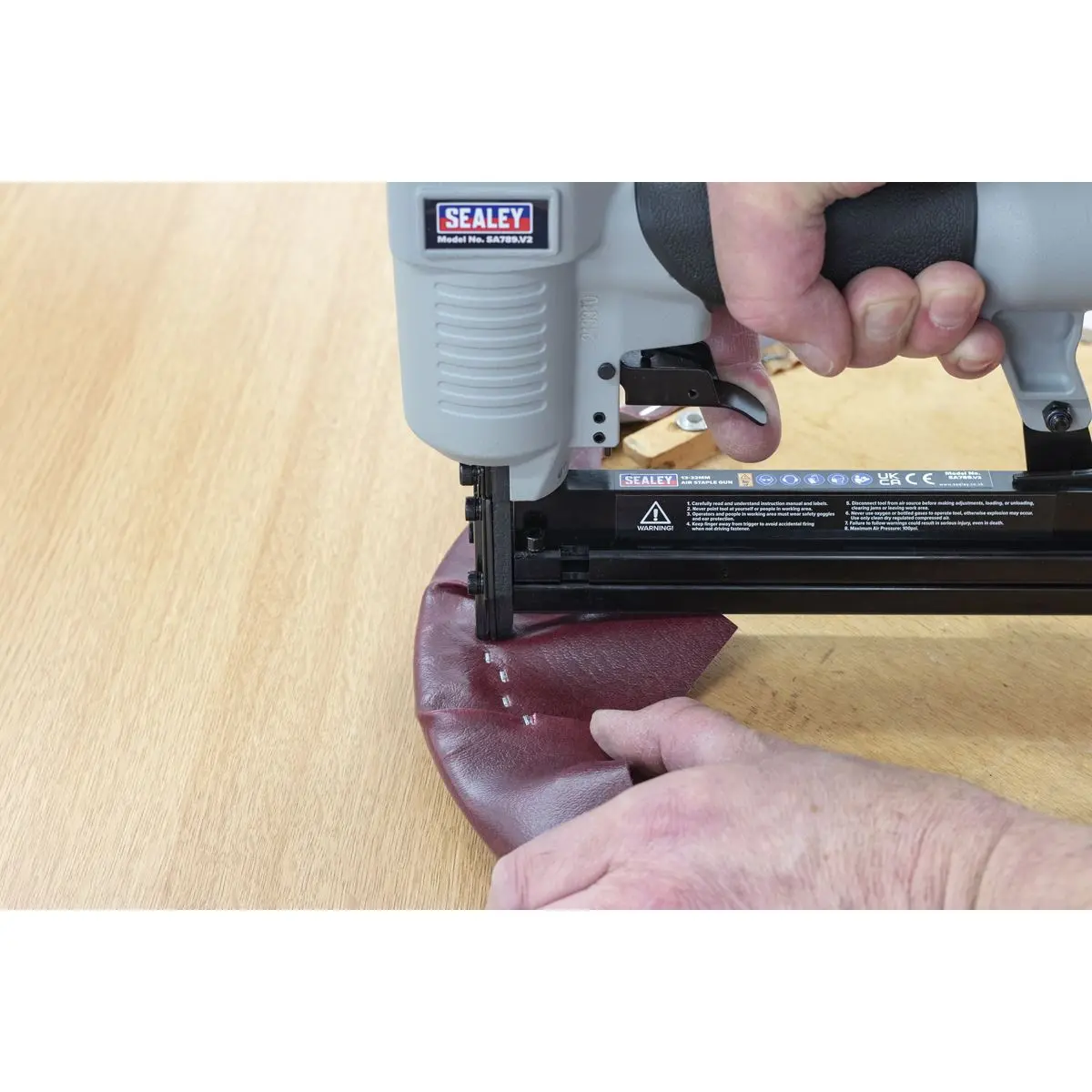 Sealey Air Staple Gun 13-32mm Capacity - Image 6