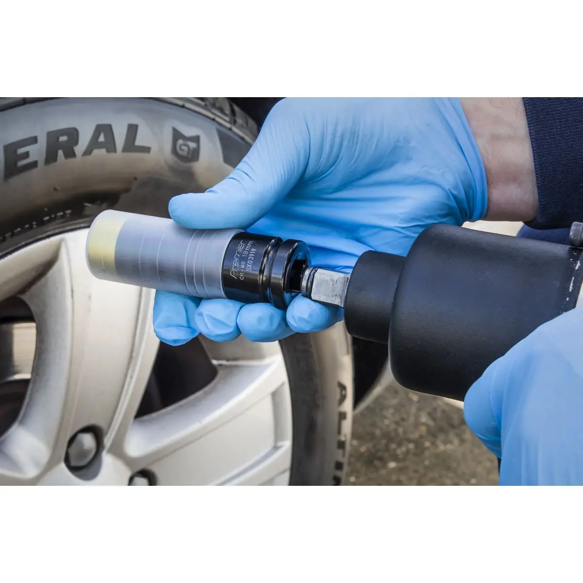 Sealey Alloy Wheel Impact Socket Ultra-Power 19mm 1/2" Drive - Image 3
