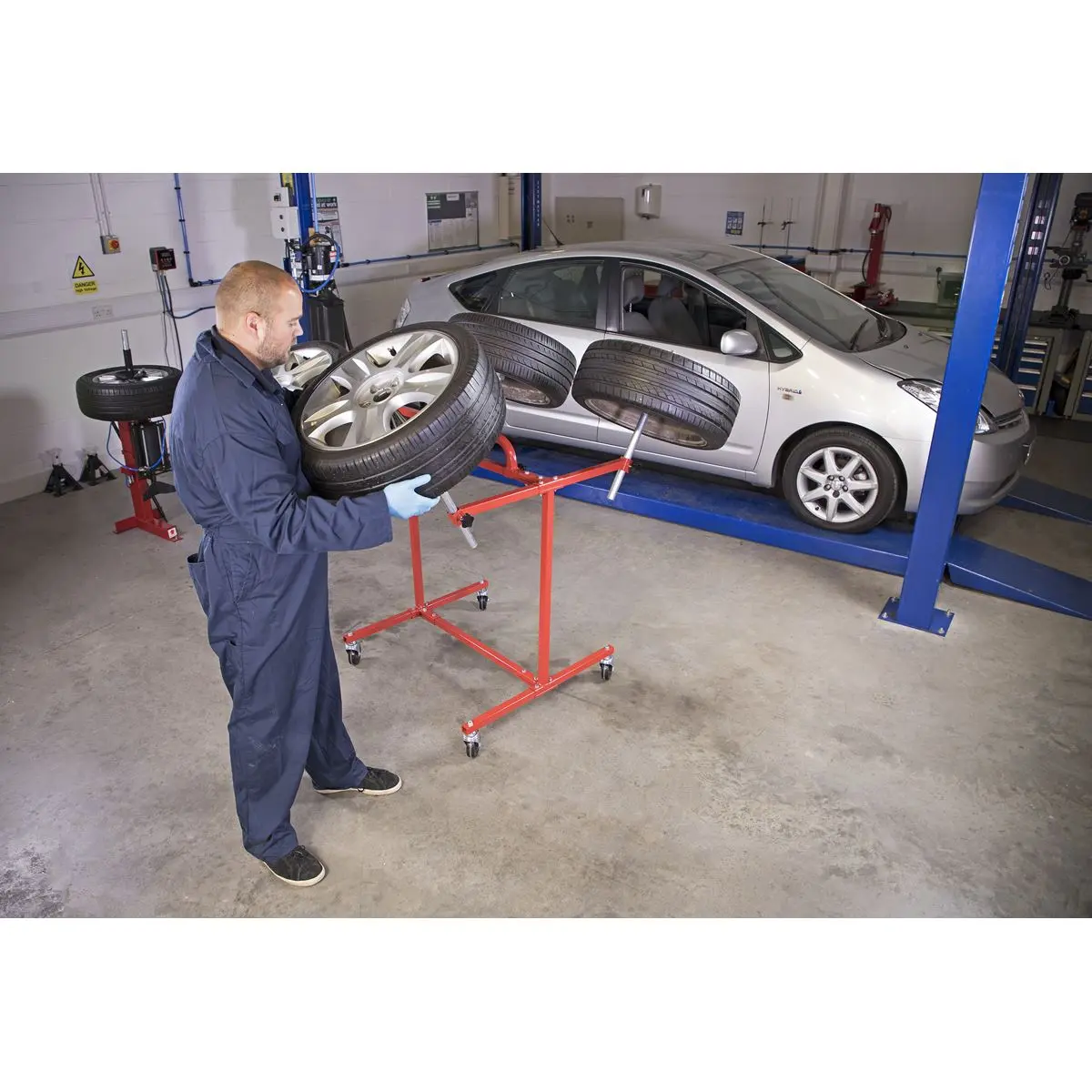 Sealey Alloy Wheel Painting/Repair Stand - 4 Wheel Capacity - Image 6