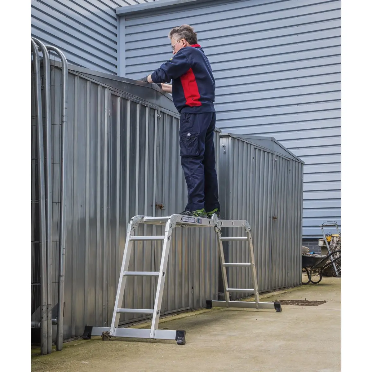 Sealey Aluminium Folding Platform Ladder 4-Way EN 131 - Image 9