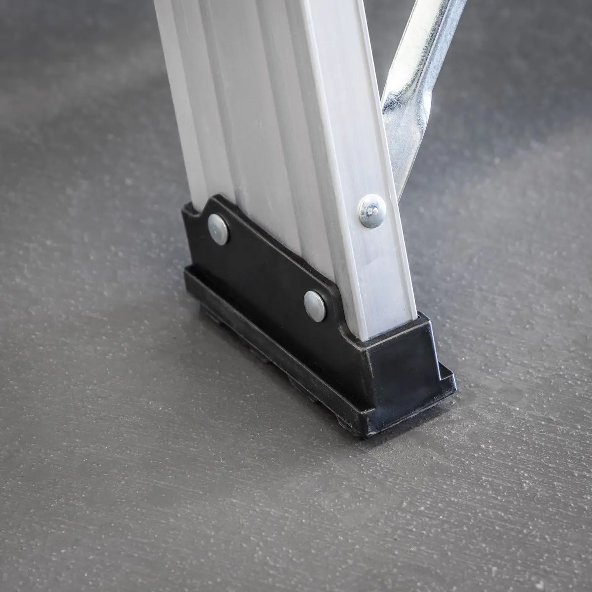 Sealey Aluminium Step Ladder 10-Tread Industrial BS EN 131 - Image 8