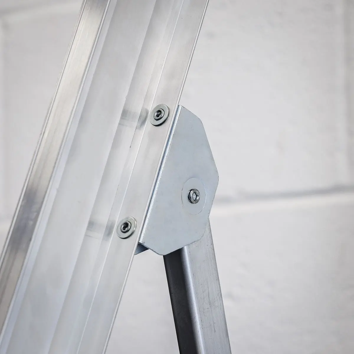 Sealey Aluminium Step Ladder 12-Tread Industrial BS EN 131 - Image 5