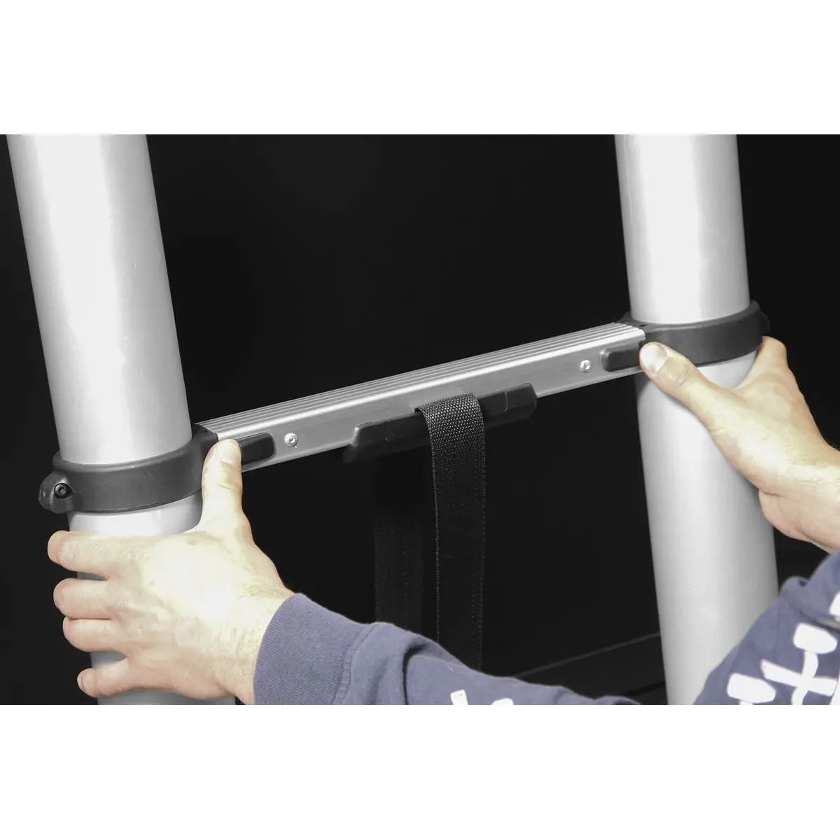 Sealey Aluminium Telescopic Ladder 13-Tread EN 131 - Image 4
