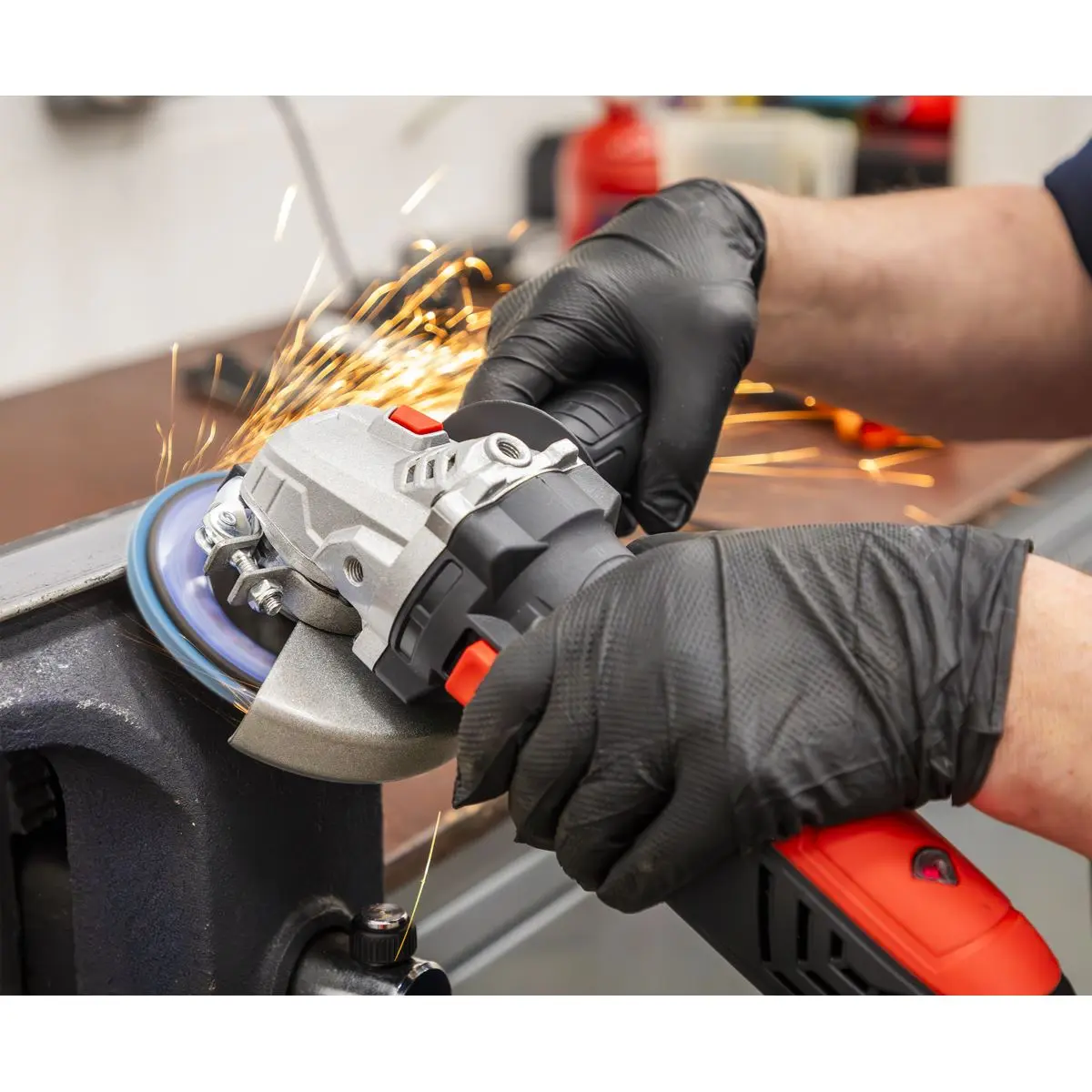 Sealey Angle Grinder Ø125mm 1000W/230V with Schuko Plug - Image 3