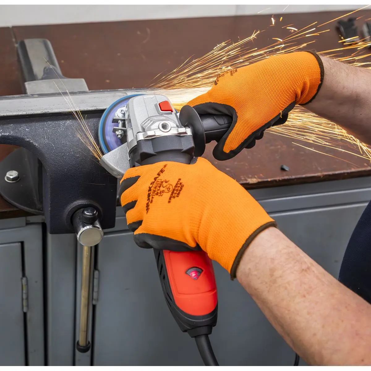 Sealey Angle Grinder Ø125mm 1000W/230V with Schuko Plug - Image 4