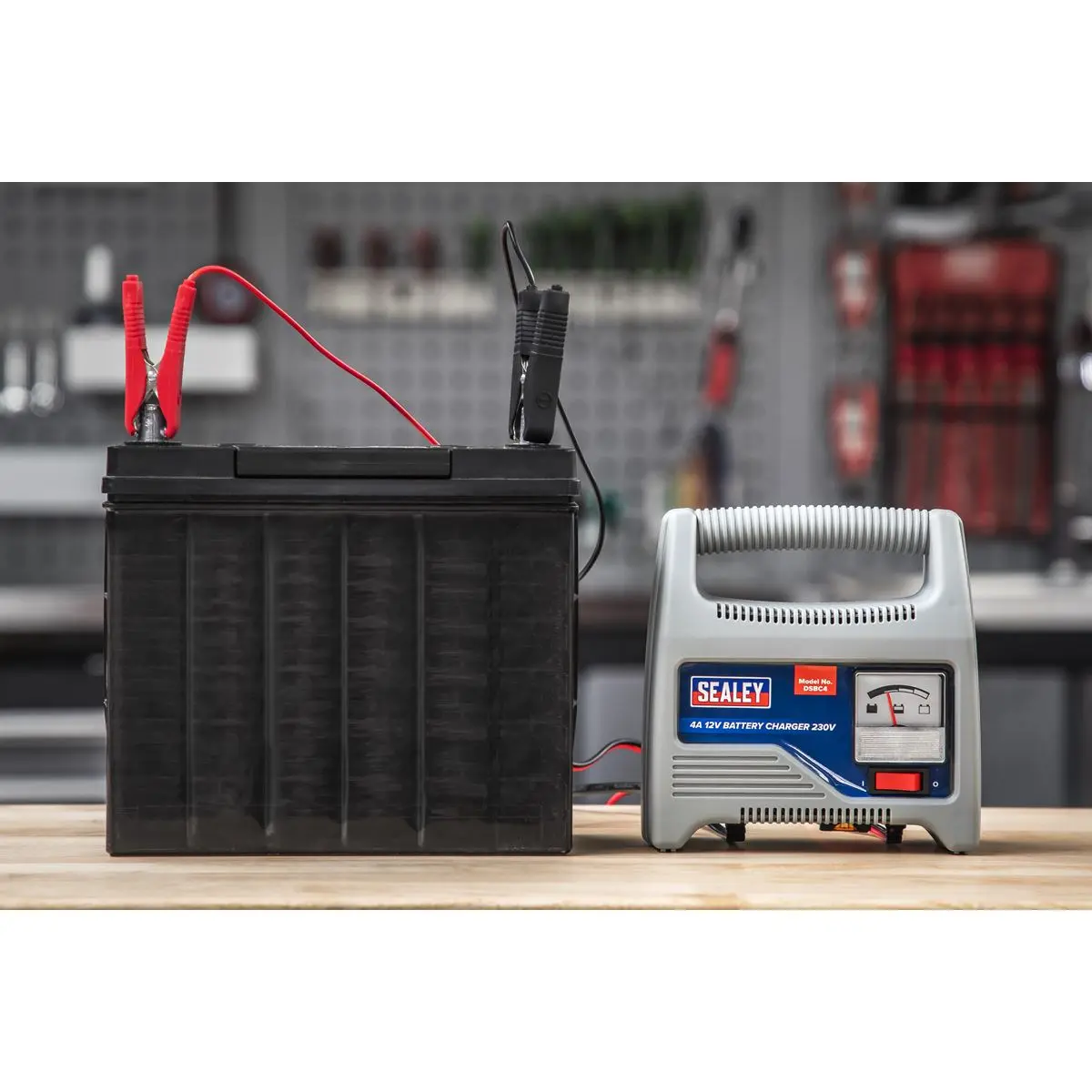 Sealey Battery Charger 12V 4A 230V - Image 5