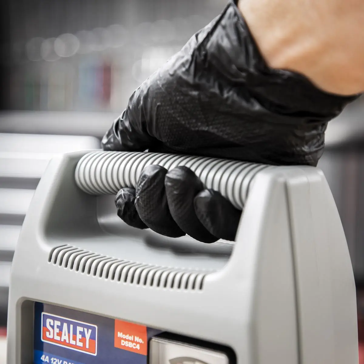 Sealey Battery Charger 12V 4A 230V - Image 6