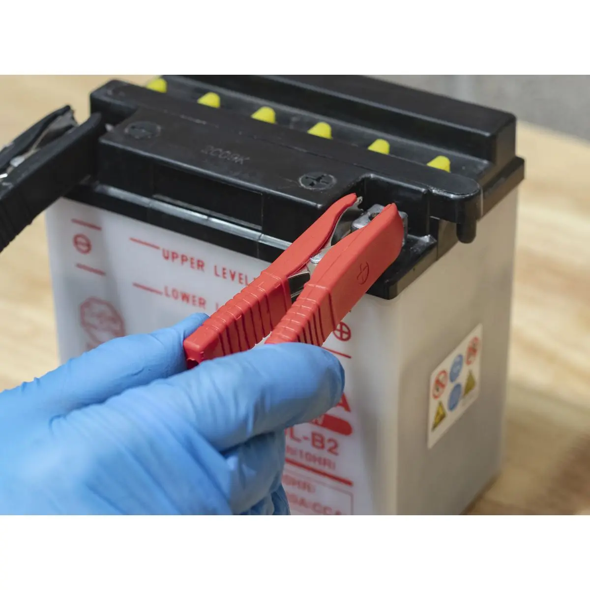 Sealey Battery Maintainer Charger 12V 4A Fully Automatic - Image 5