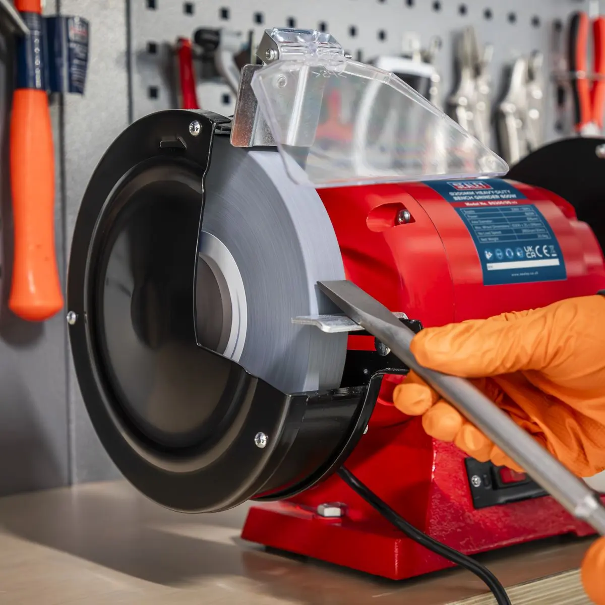 Sealey Bench Grinder Ø200mm 600W/230V Heavy-Duty - Image 7