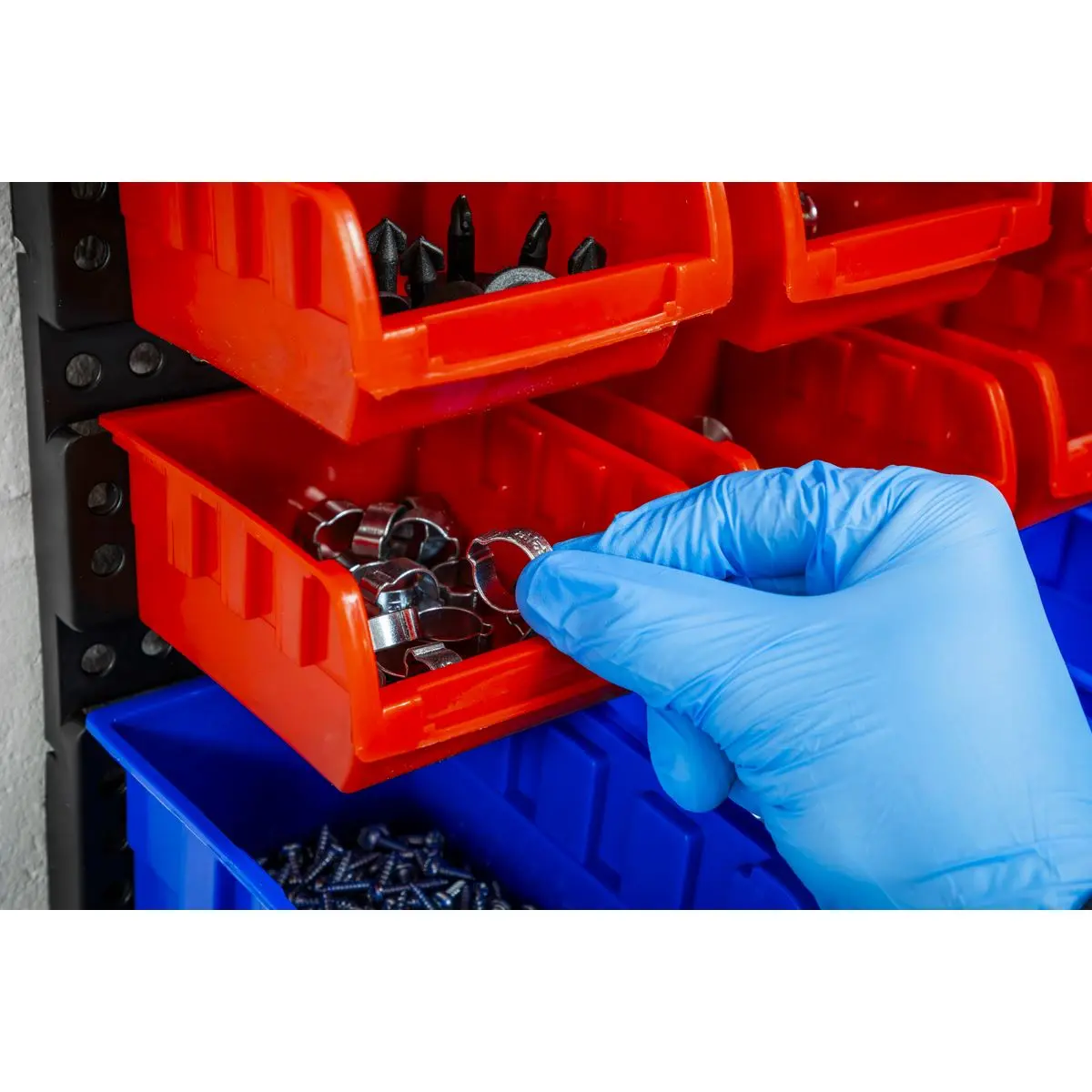 Sealey Bin Storage System Wall Mounting 15 Bins - Image 9