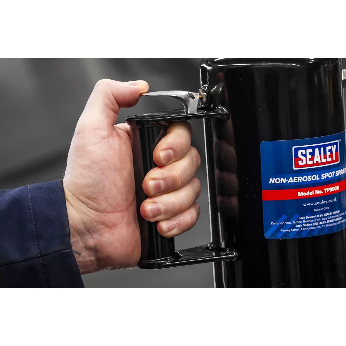Sealey Black Non-Aerosol Spot Sprayer - Image 9