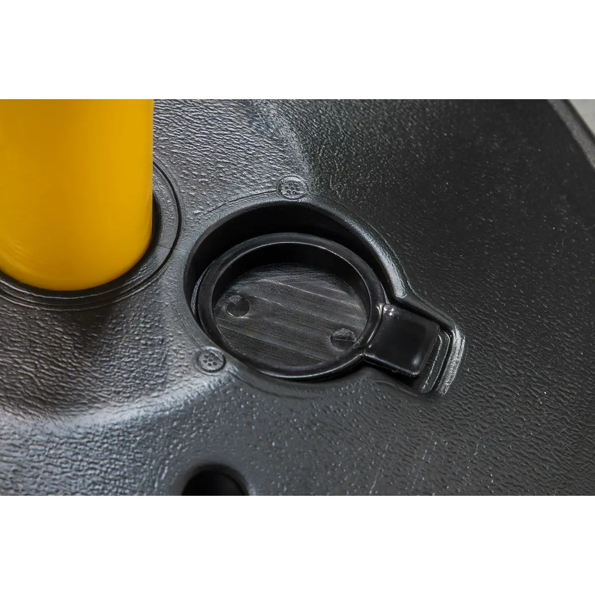 Sealey Black/Yellow Post & Chain Kit 25m - Image 10