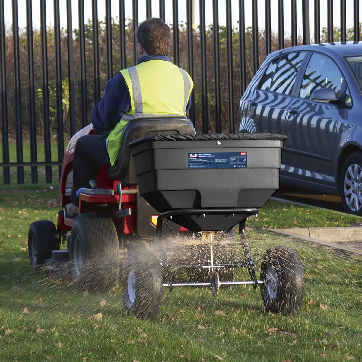Sealey Broadcast Spreader 80kg Tow Behind - Image 10