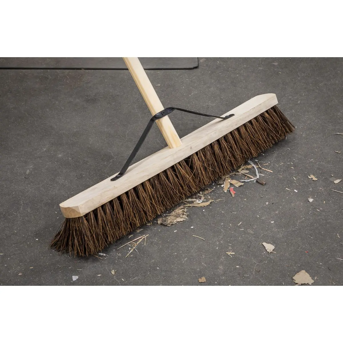 Sealey Broom 24"(600mm) Stiff/Hard Bristle - Image 6