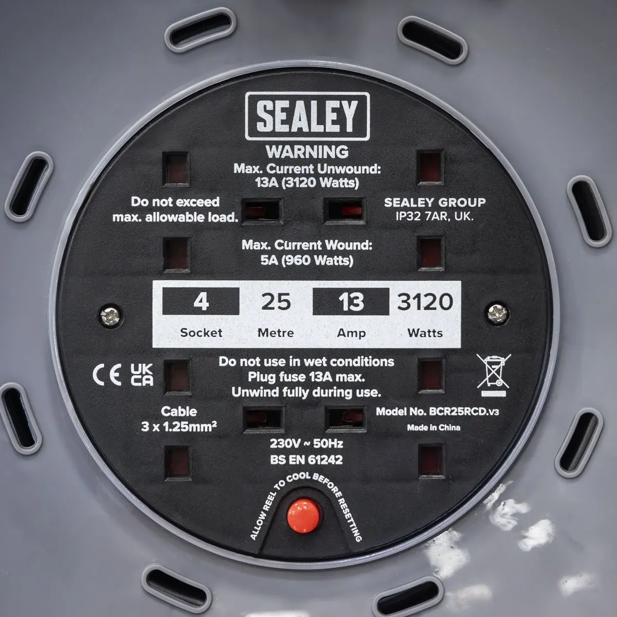Sealey Cable Reel 25m 4 x 230V 1.25mm² Thermal Trip with RCD Plug - Image 9