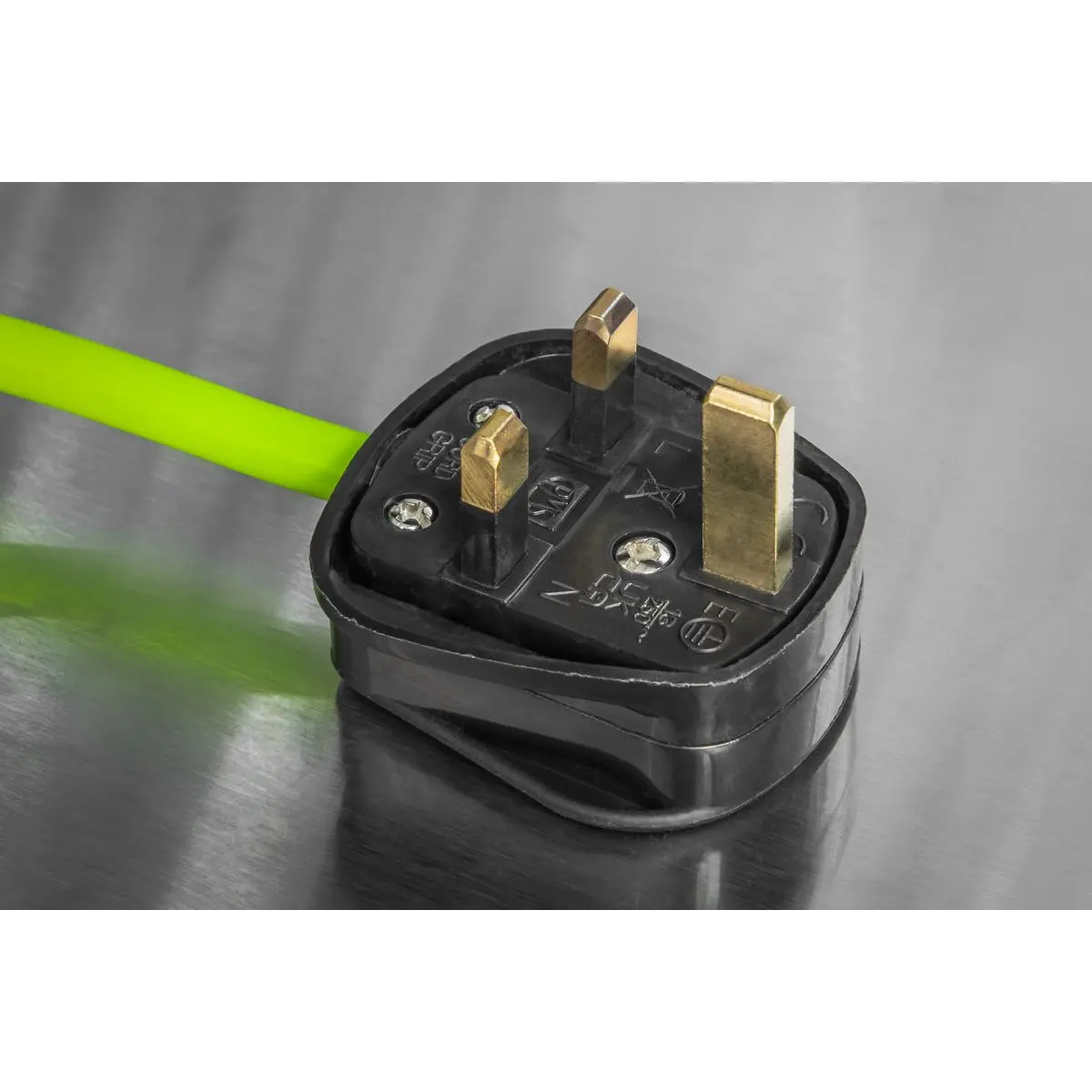 Sealey Cable Reel with Thermal Trip 4 x 230V Sockets 25m - Green - Image 7