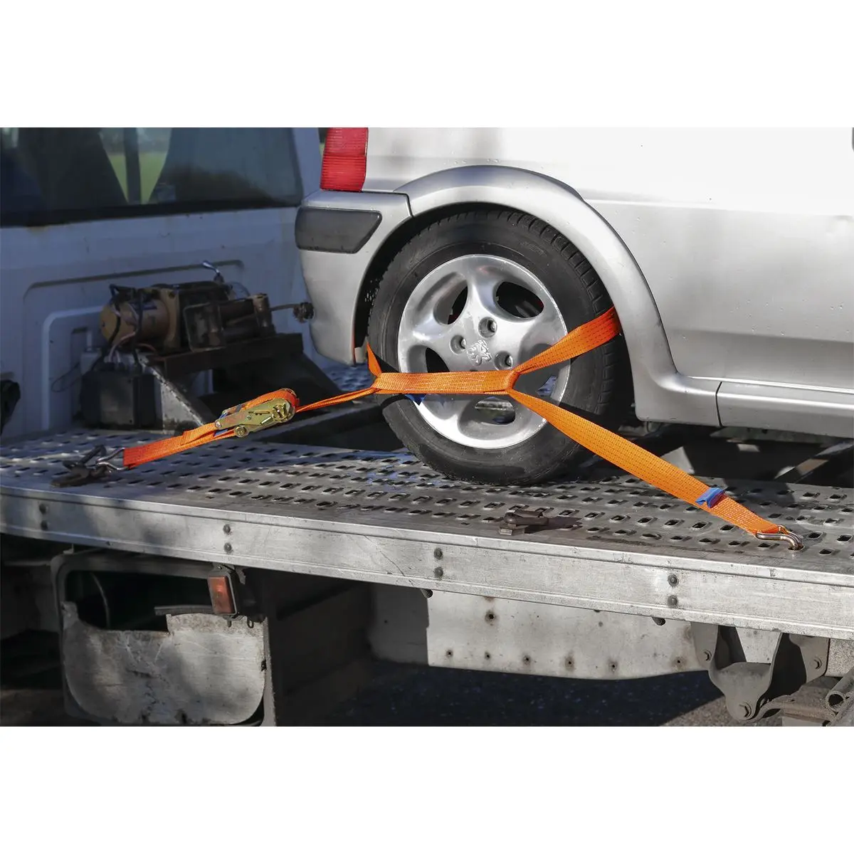 Sealey Car Transporter Ratchet Strap 50mm x 3m Alloy Wheel - Single 5000kg Breaking Strength - Image 3
