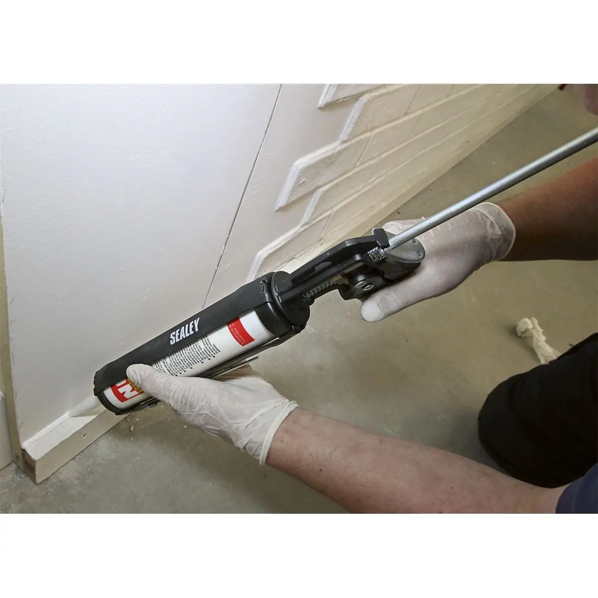 Sealey Caulking Gun 220mm Heavy-Duty - Image 3
