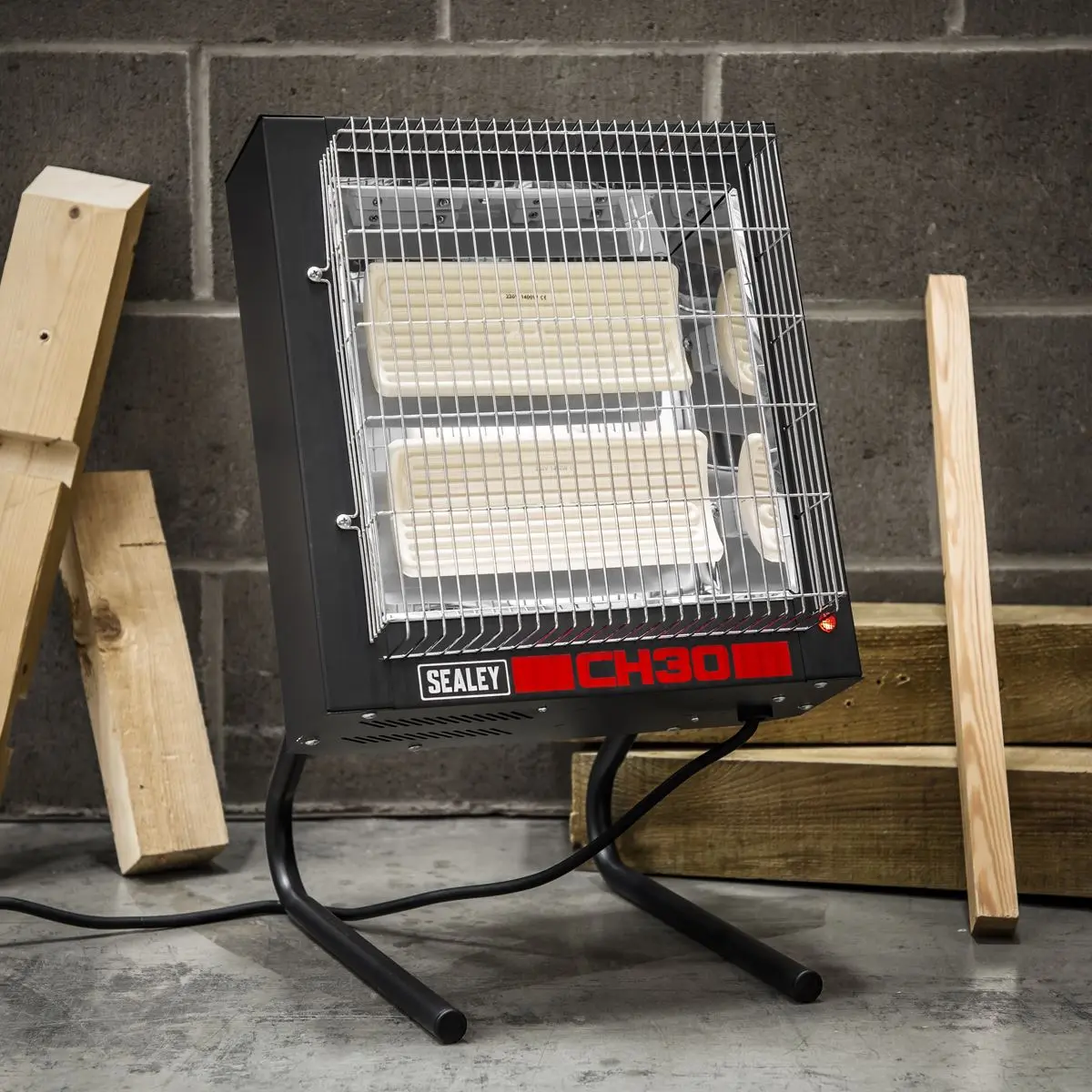 Sealey Ceramic Heater 1.4/2.8kW 230V - Image 3
