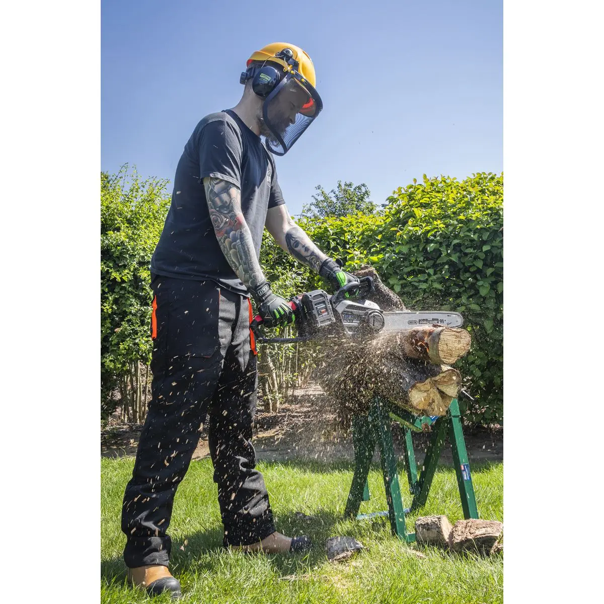 Sealey Chainsaw Kit 40V 4Ah SV20 Series 35cm - Image 10