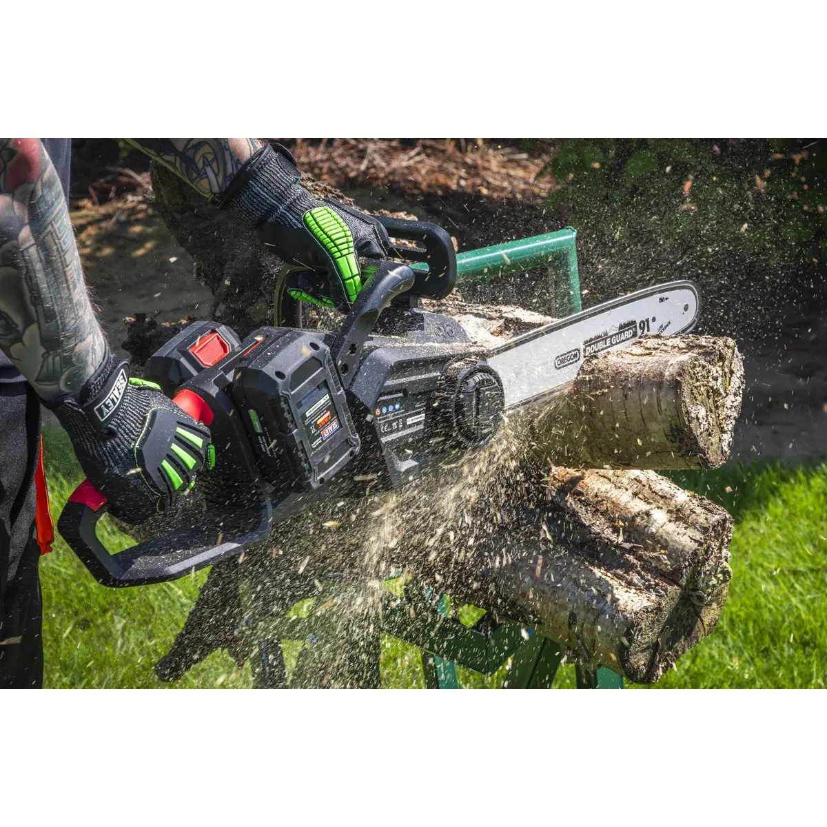 Sealey Chainsaw Kit 40V 4Ah SV20 Series 35cm - Image 5