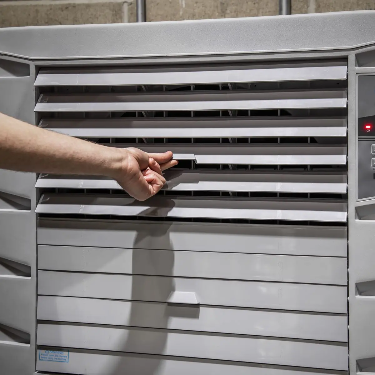 Sealey Commercial Portable Air Cooler - Image 2