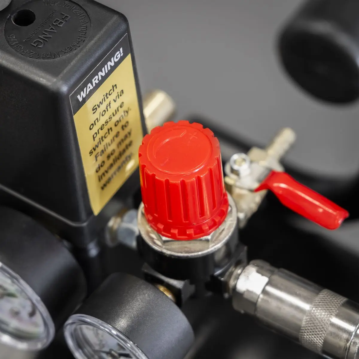 Sealey 50L Direct Drive Air Compressor 2hp - Image 10