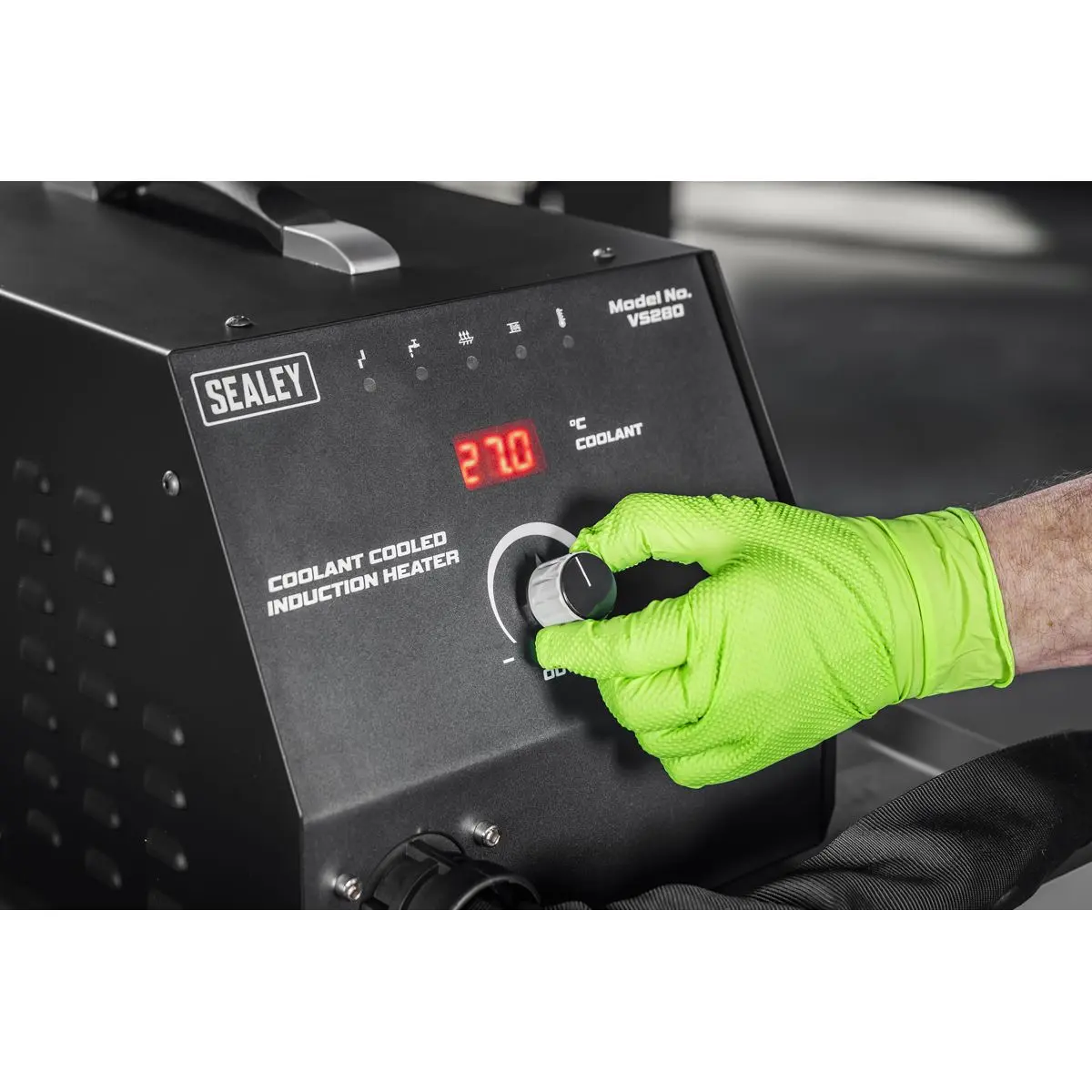 Sealey Coolant Cooled Induction Heater 3700W - Image 5