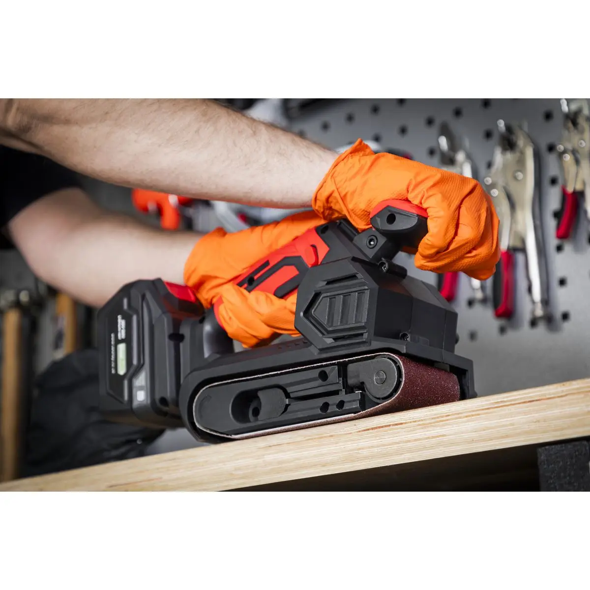 Sealey Cordless Belt Sander 20V SV20 Series 76mm - Body Only - Image 7