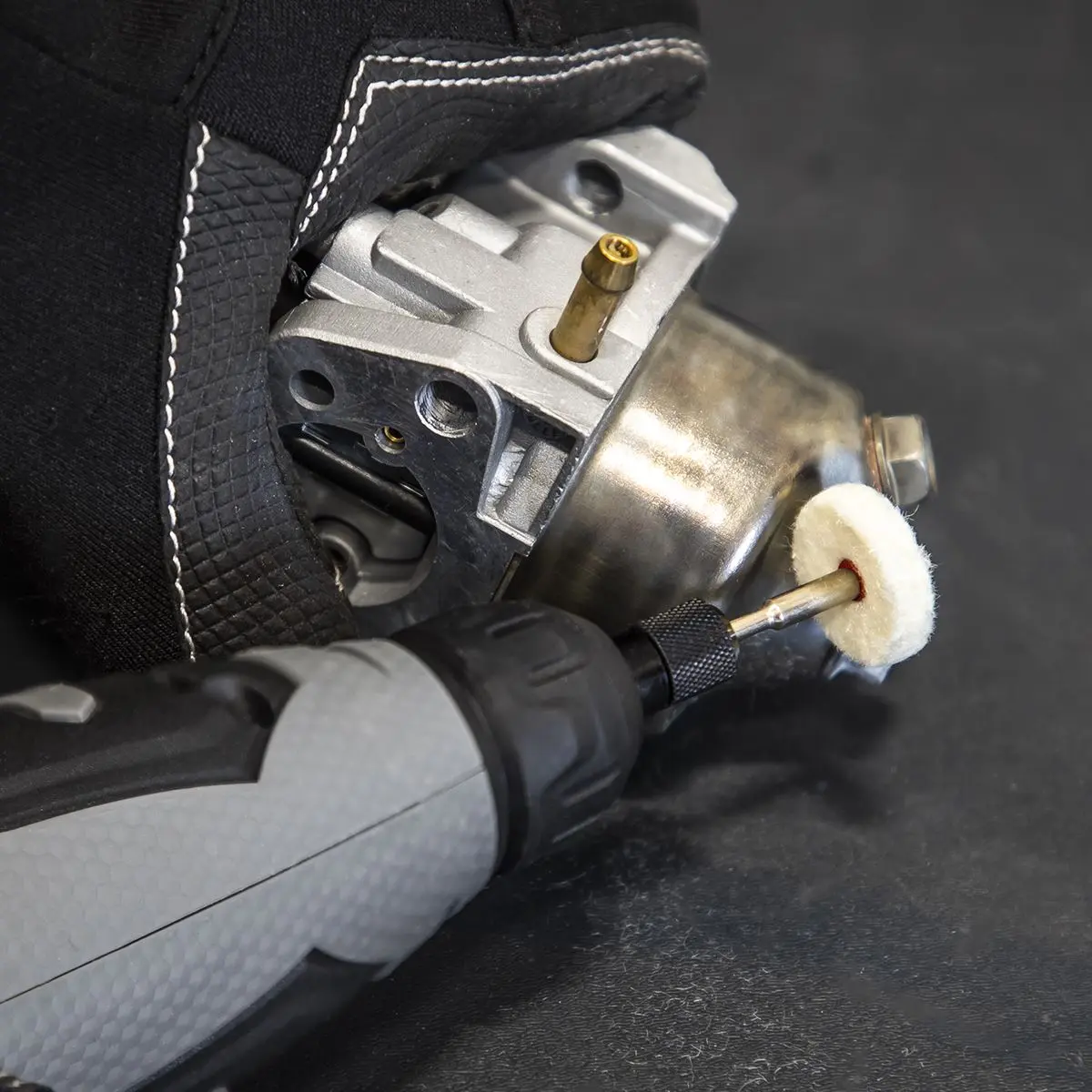 Sealey Cordless Multipurpose Mini Grinder Kit 10.8V 2Ah SV10.8 Series - Image 4