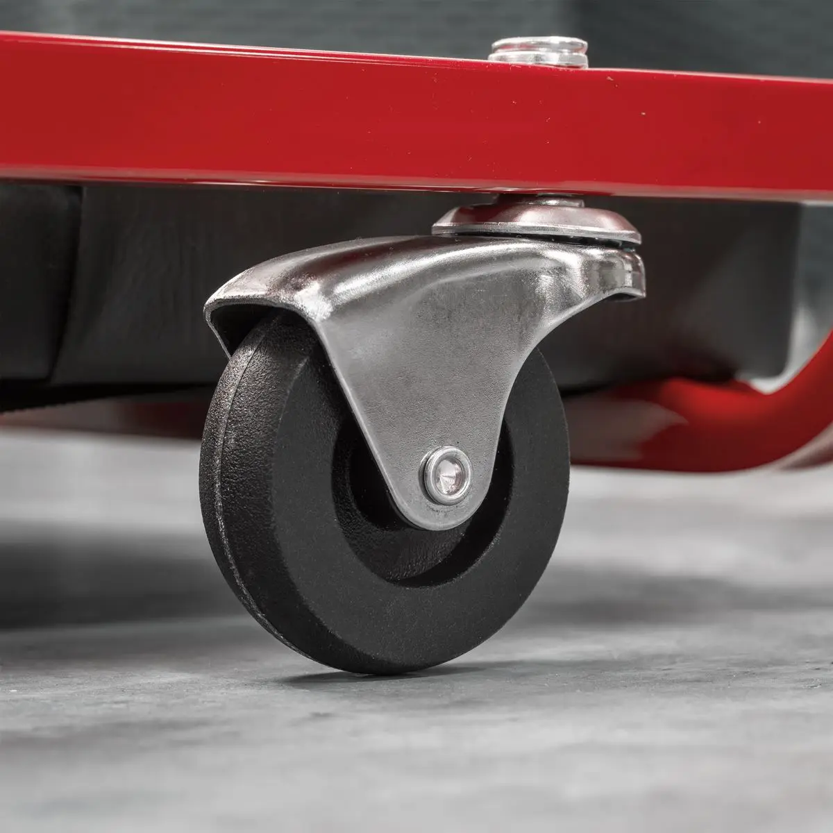 Sealey 36" Deluxe American-Style Creeper with Steel Frame & 6 Wheels - Red - Image 5