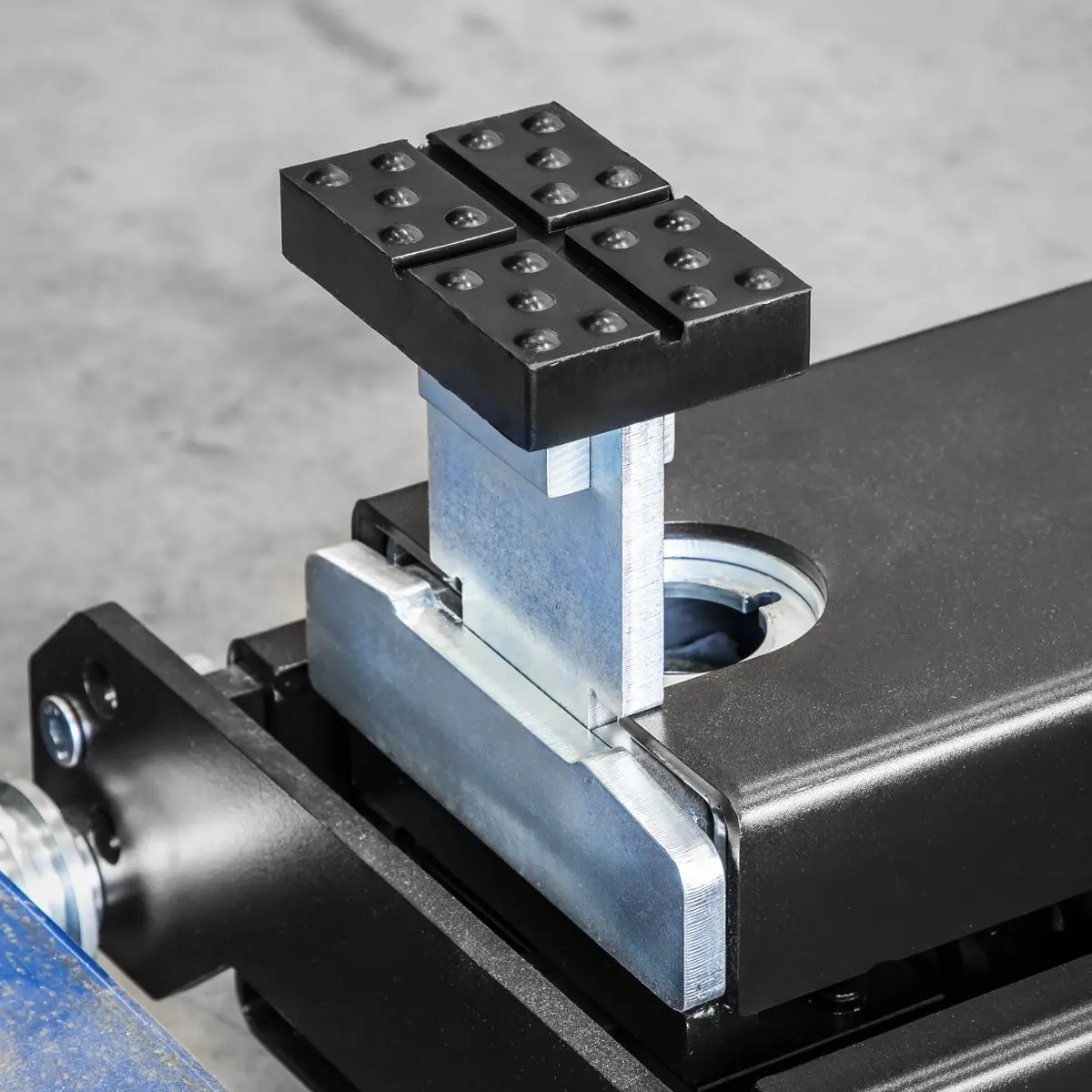Sealey Cross Slotted Rubber Support for Viking Jacking Beams - Image 5