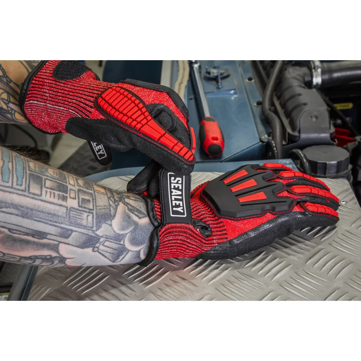 Sealey Cut & Impact Resistant Gloves - Large - Pair - Image 4