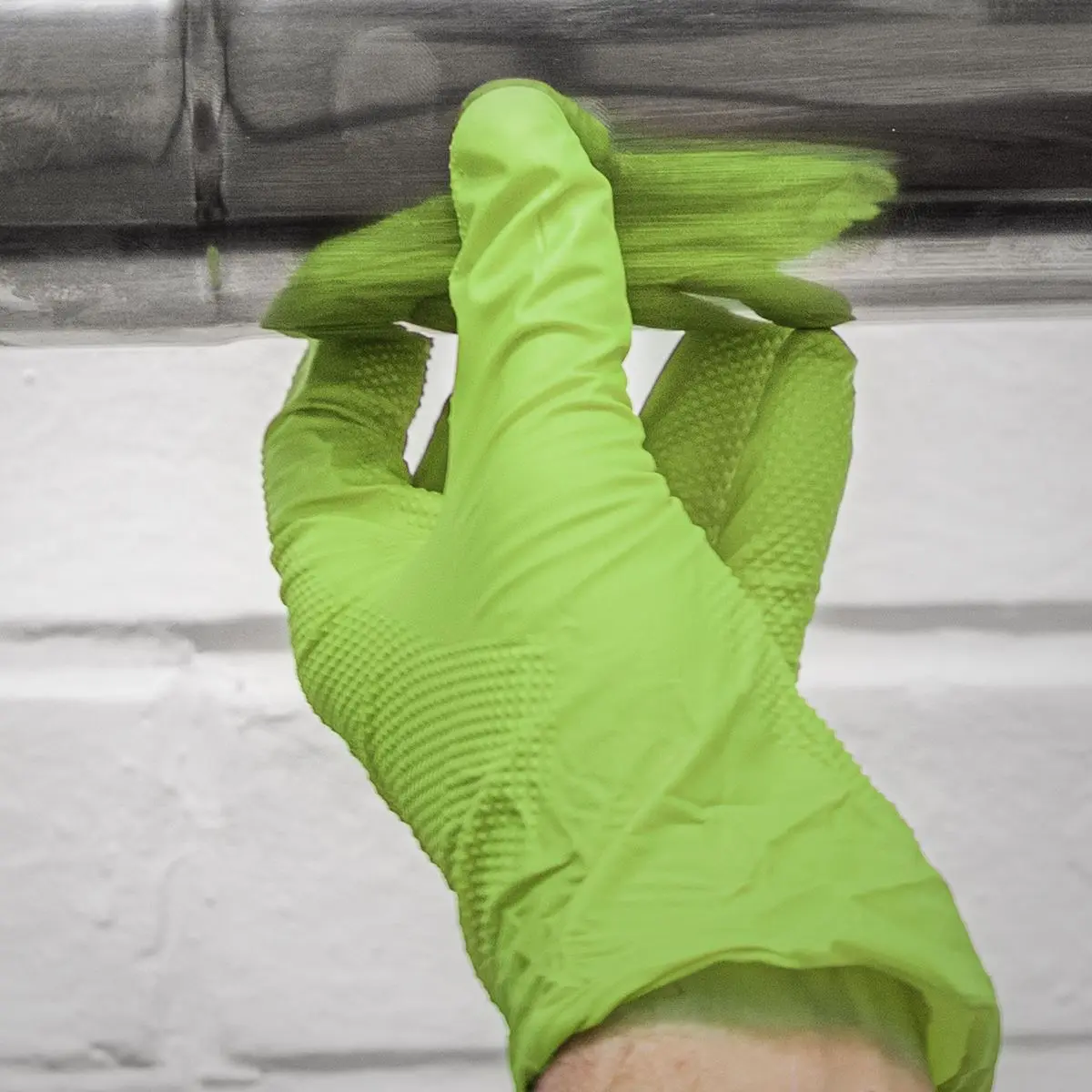 Sealey Diamond Grip Extra-Thick Nitrile Powder-Free Gloves, Hi-Vis Green, X-Large - Pack of 50 - Image 7