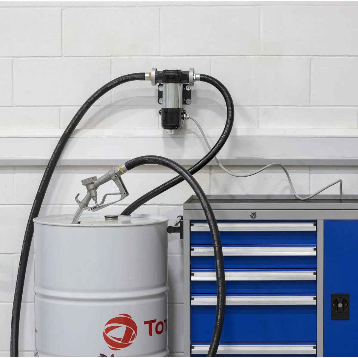 Sealey Diesel & Fluid Transfer Pump 12V High Flow - Image 8