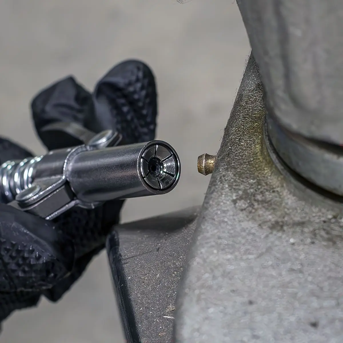 Sealey Double Handle Grease Gun Coupler - Image 7