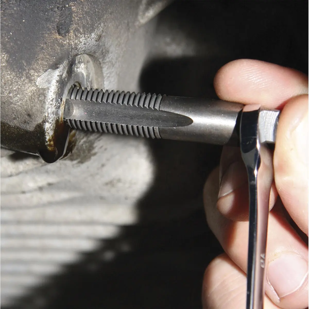Sealey Drain Plug Thread Repair Set - Image 12