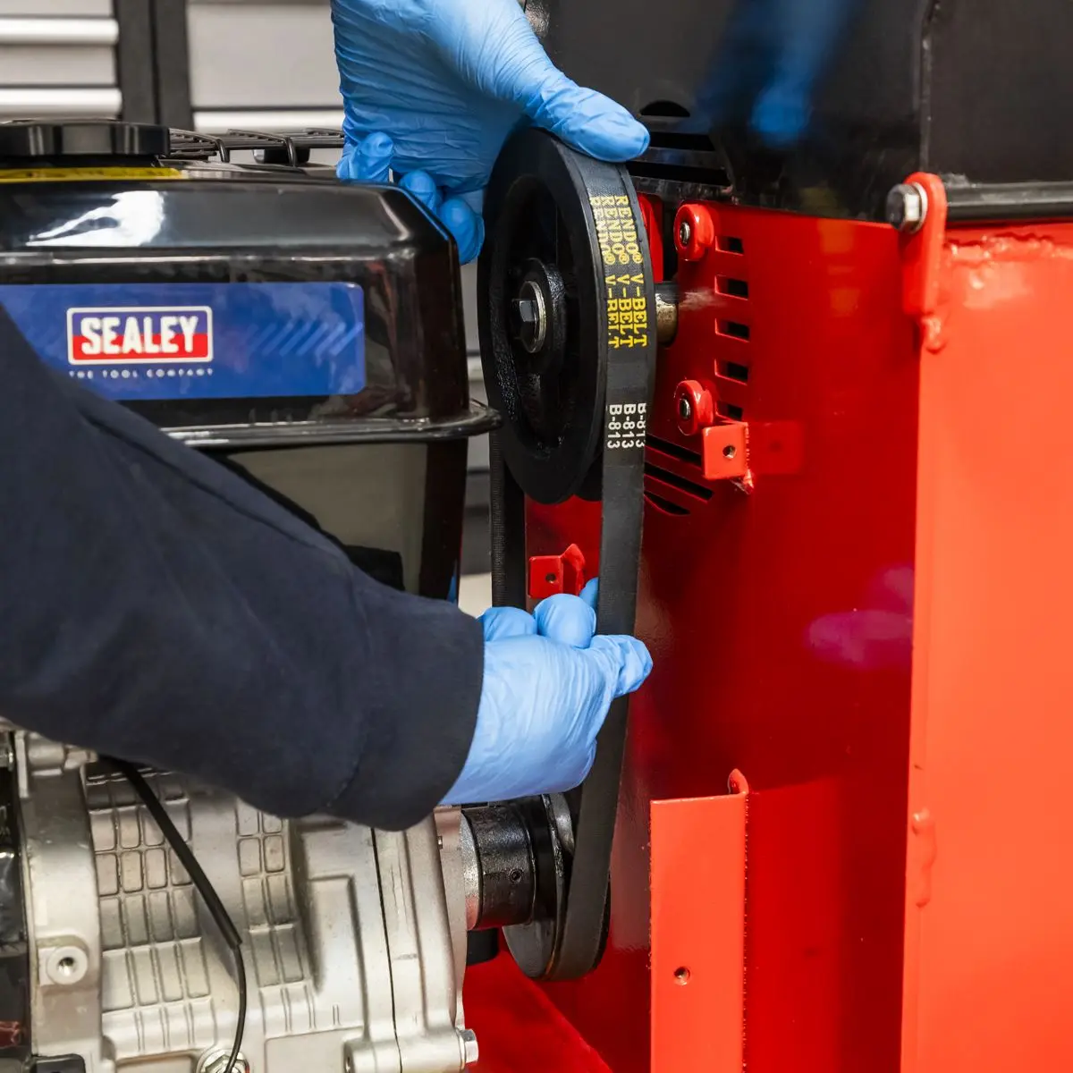 Sealey Drive Belt for Wood Chipper SWC420 - Image 5