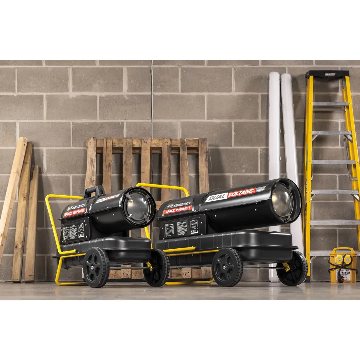 Sealey Dual Voltage Space Warmer® Kerosene/Diesel Heater with Wheels 185,000Btu/hr(55kW) - Image 6