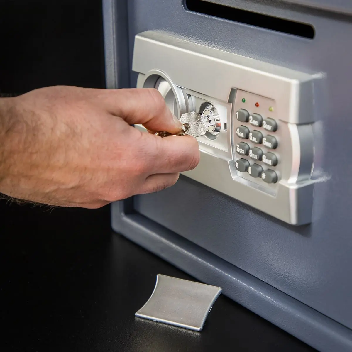 Sealey Electronic Combination Security Safe with Deposit Slot 350 x 250 x 250mm - Image 7