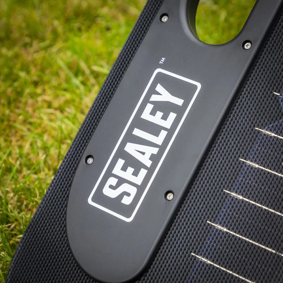 Sealey ETFE Foldable Solar Panel 220W - Image 4