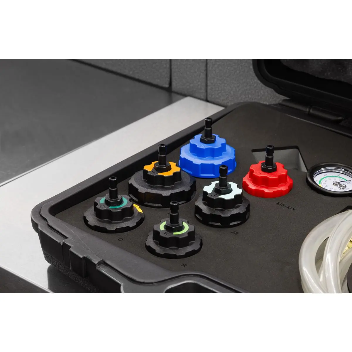 Sealey EV/Hybrid Cooling System Vacuum Purge & Refill Kit - Image 8