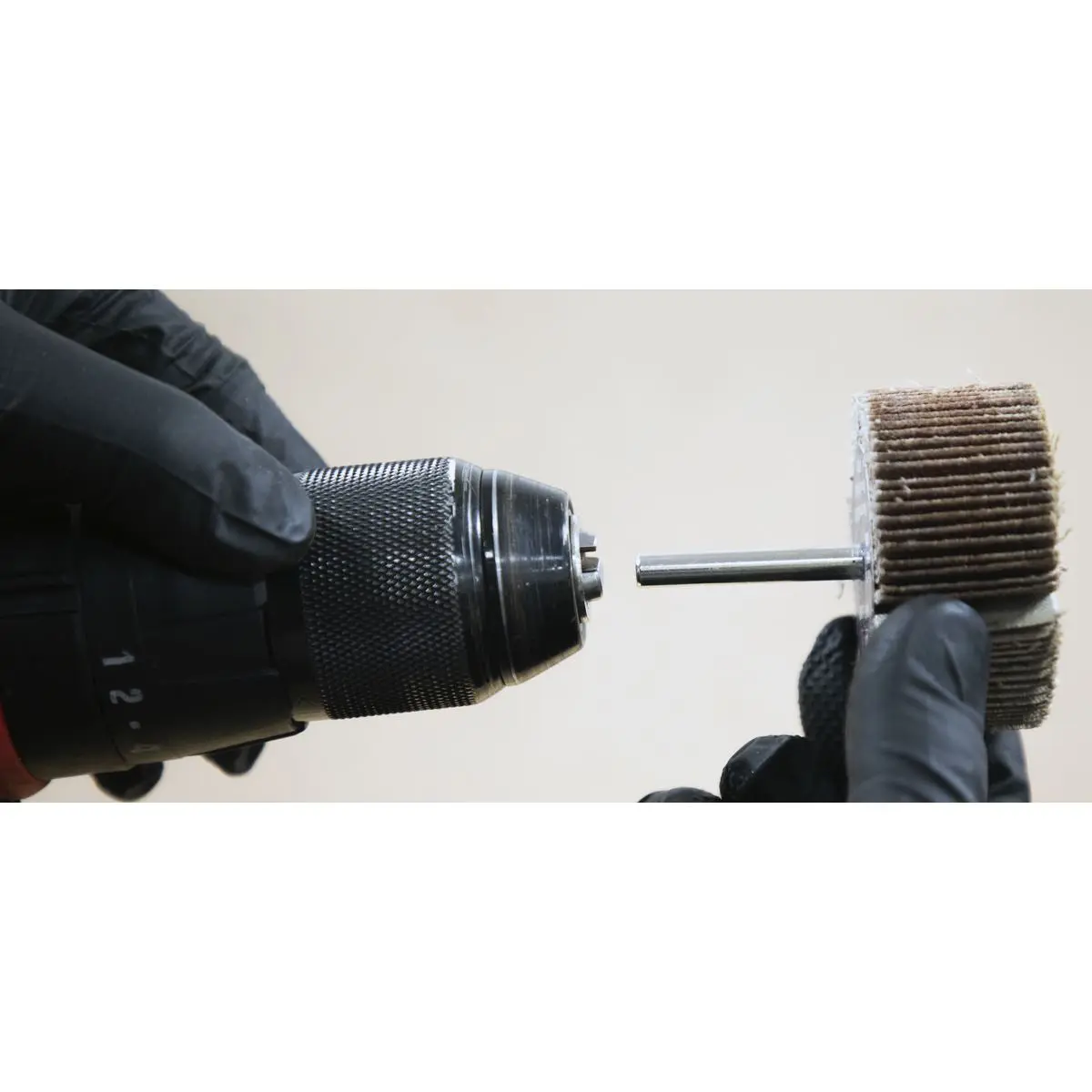 Sealey Abrasive Flap Wheel Ø60 x 30mm 40Grit Ø6mm Shaft - Pack of 5 - Image 3