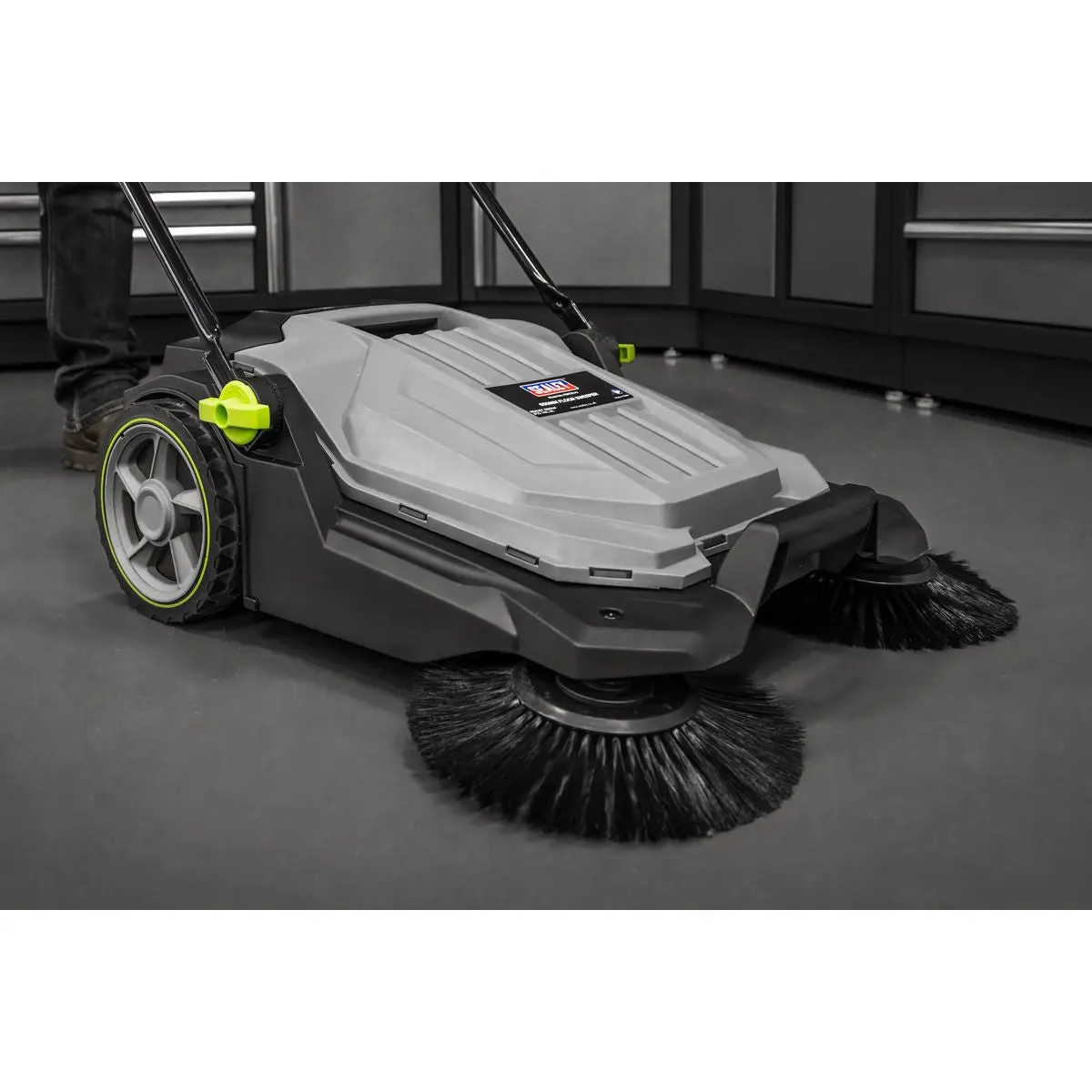 Sealey Floor Sweeper 700mm - Image 6