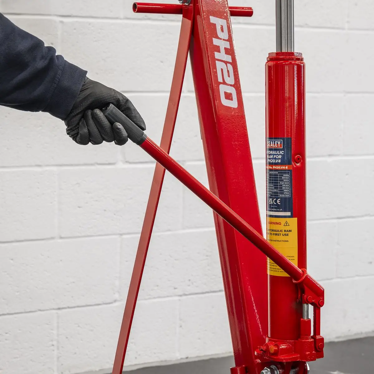 Sealey Folding Engine Crane 2 Tonne - Image 4